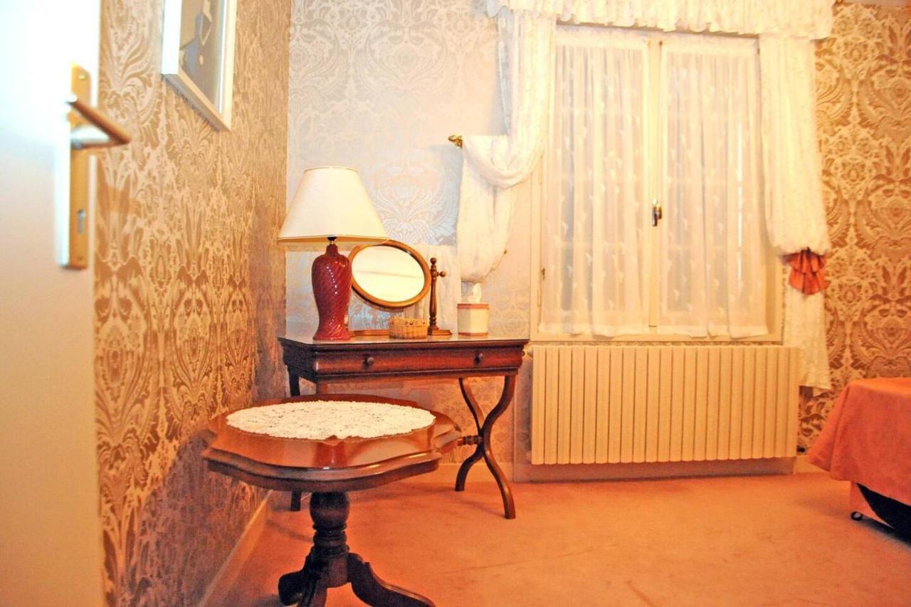 1 Bedroom House 20Min Walk To Centre In تورنو المظهر الخارجي الصورة